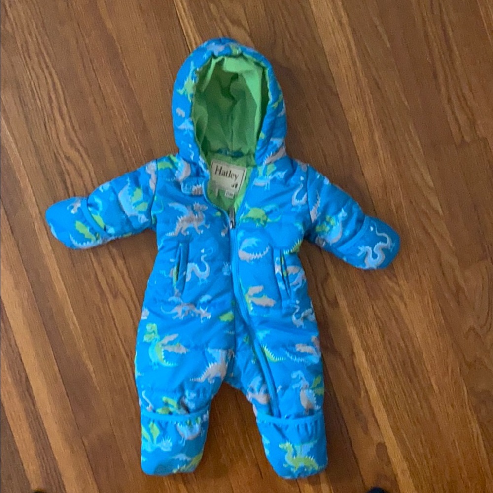 6-12m  snowsuit with dragon print. EUC